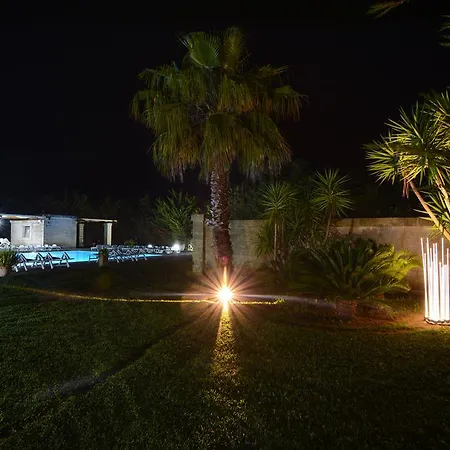 公寓式酒店 Tenuta Santicuti 阿卡亚