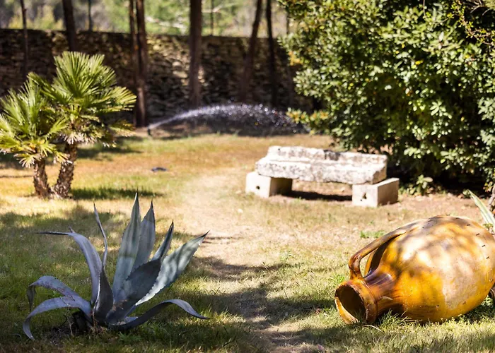 Tenuta Santicuti Lejlighedshotel Acaya