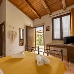 Tenuta Santicuti 4*