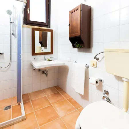 Tenuta Santicuti Aparthotel