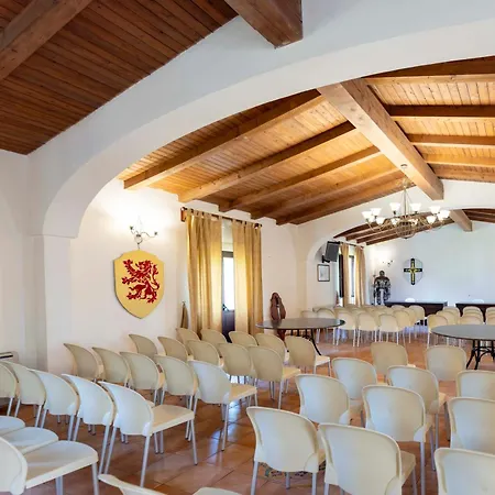 Tenuta Santicuti Акая