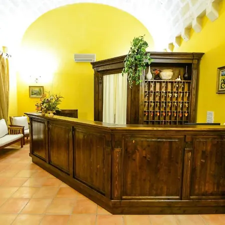 Tenuta Santicuti 4*