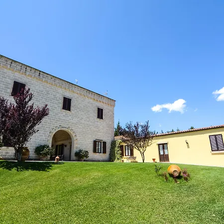 Tenuta Santicuti 4* Acaya