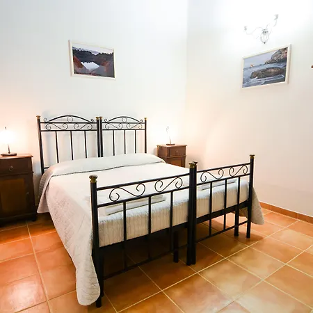 Tenuta Santicuti